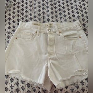 Universal thread 90s baggy shorts